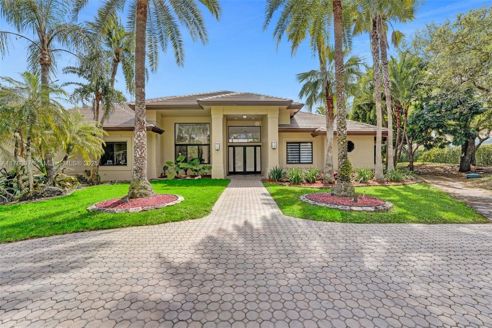 3320 Bridle Path Ln, Weston FL 33331