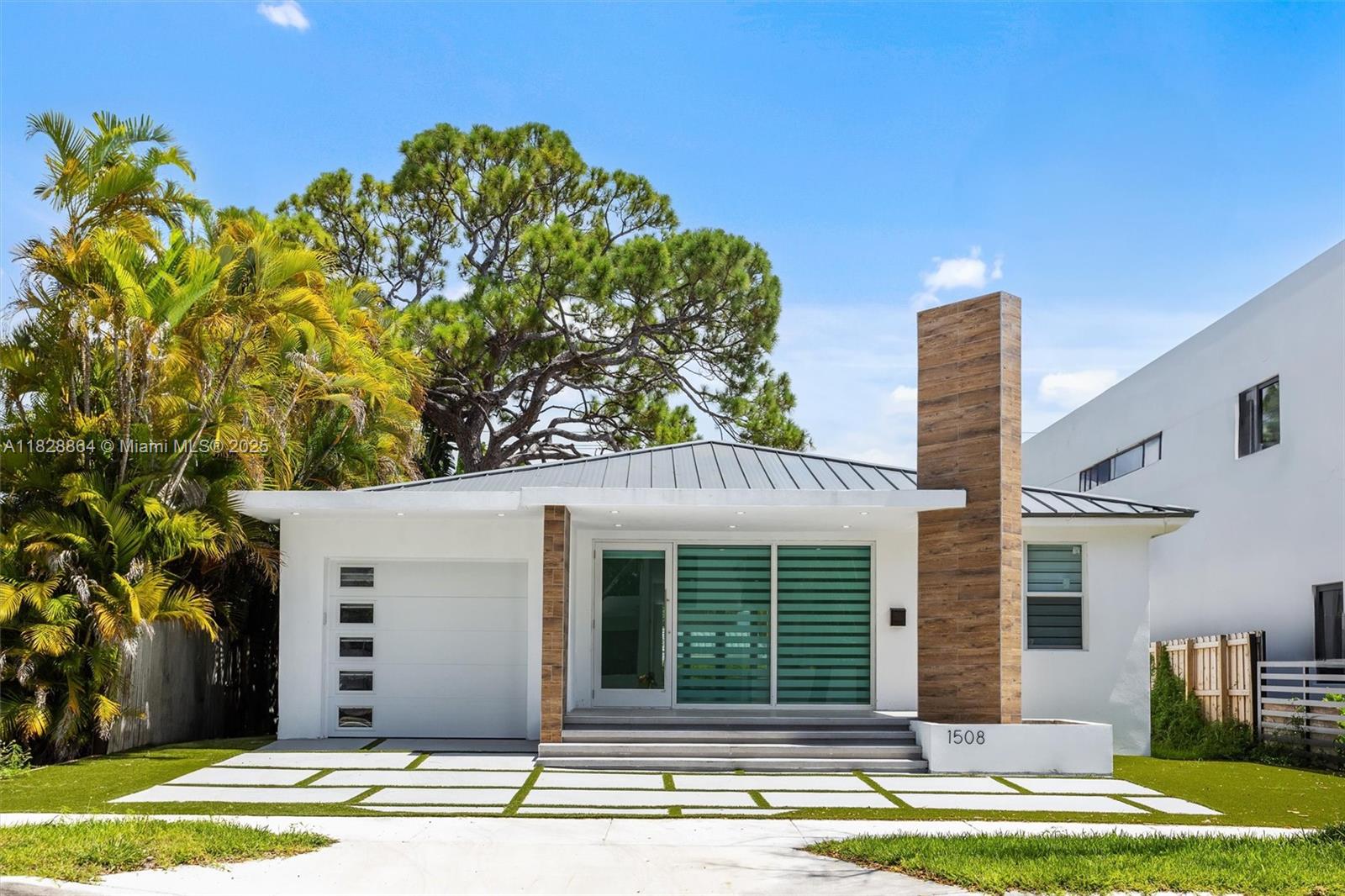 1508 SW 15th St, Miami FL 33145