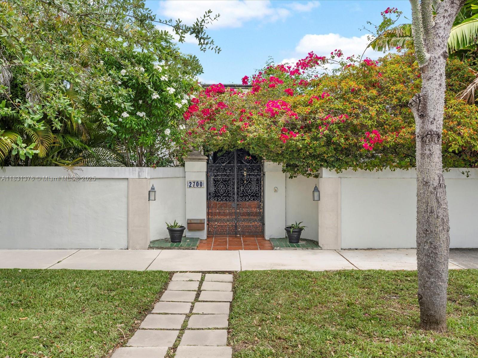 2700 SW 4th Ave, Miami FL 33129