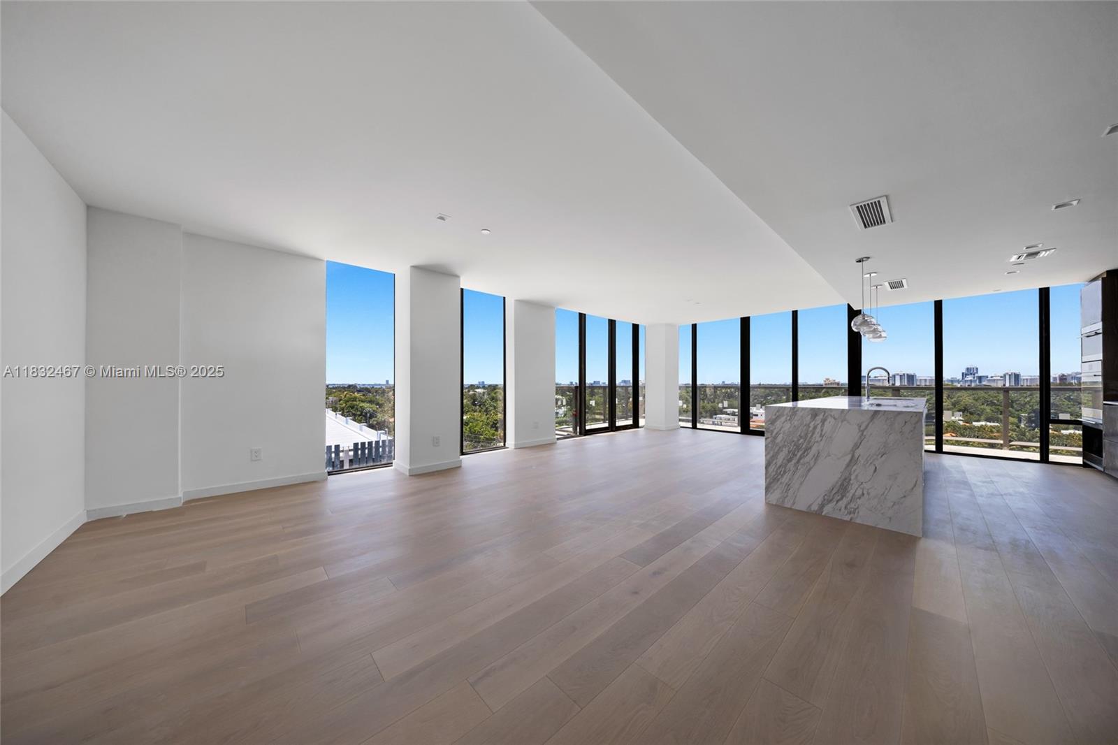 340 W 42 St # 508, Miami Beach FL 33140