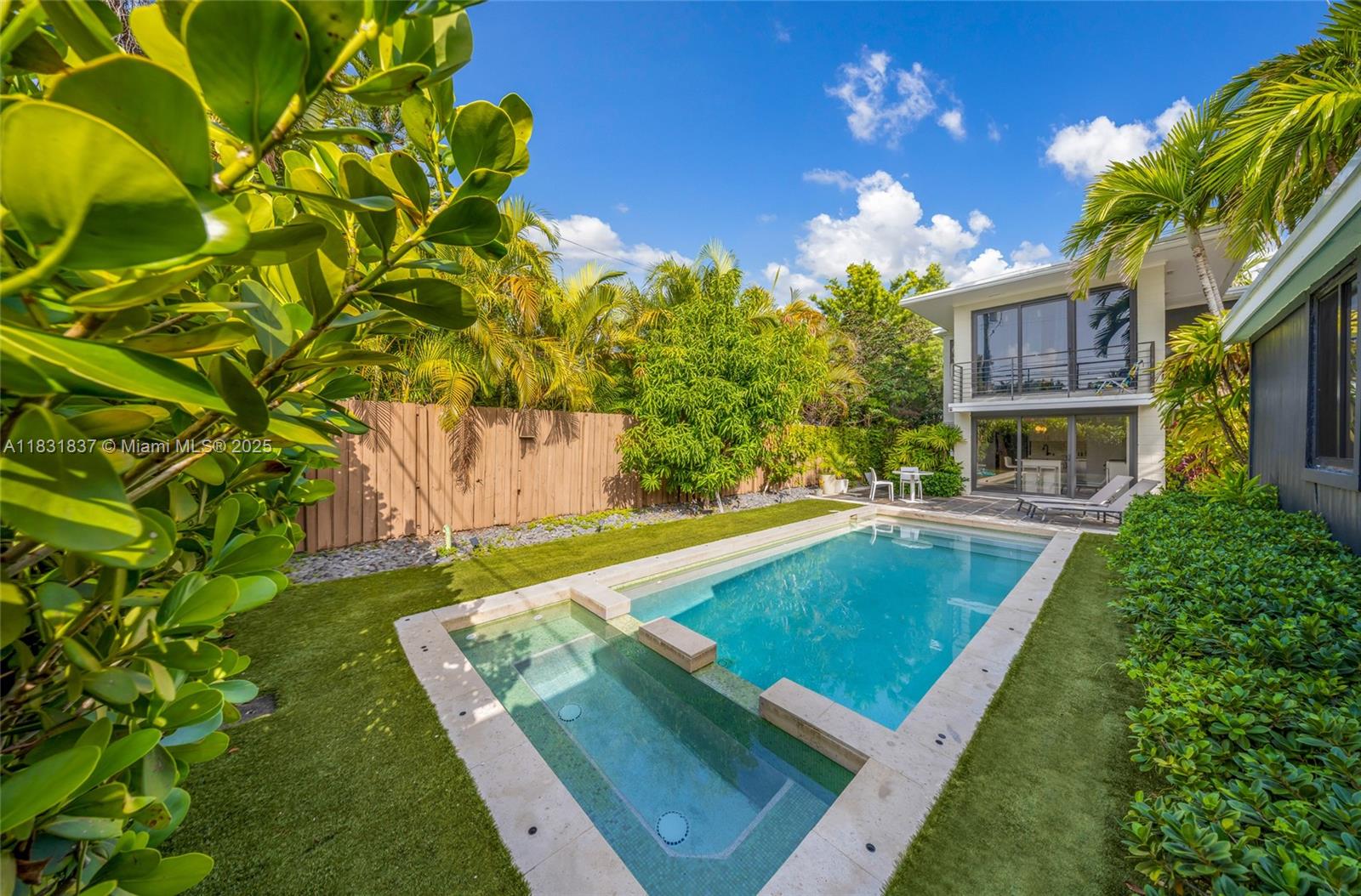 1548 Biarritz Dr, Miami Beach FL 33141