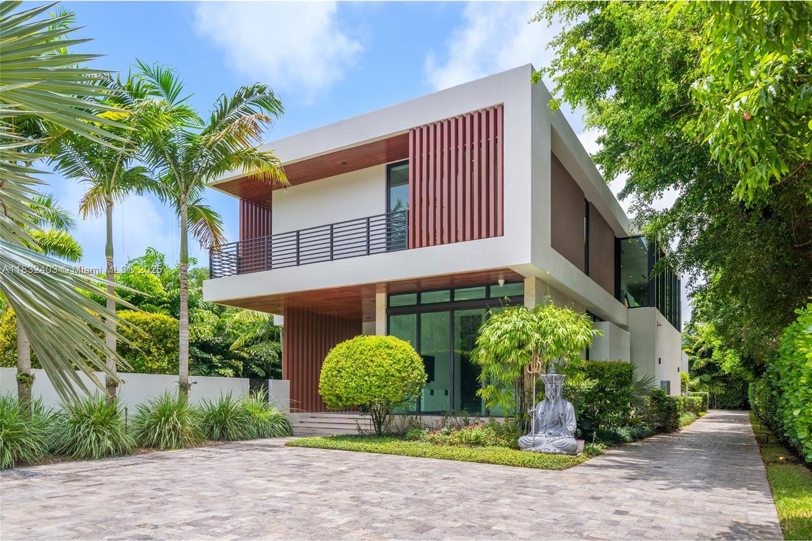7610 SW 48th Ct, Miami FL 33143