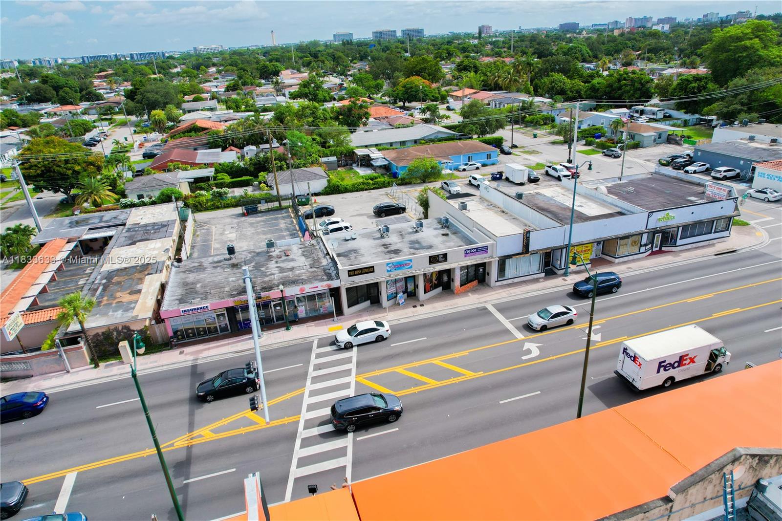 6471 SW 8th St, Miami FL 33144