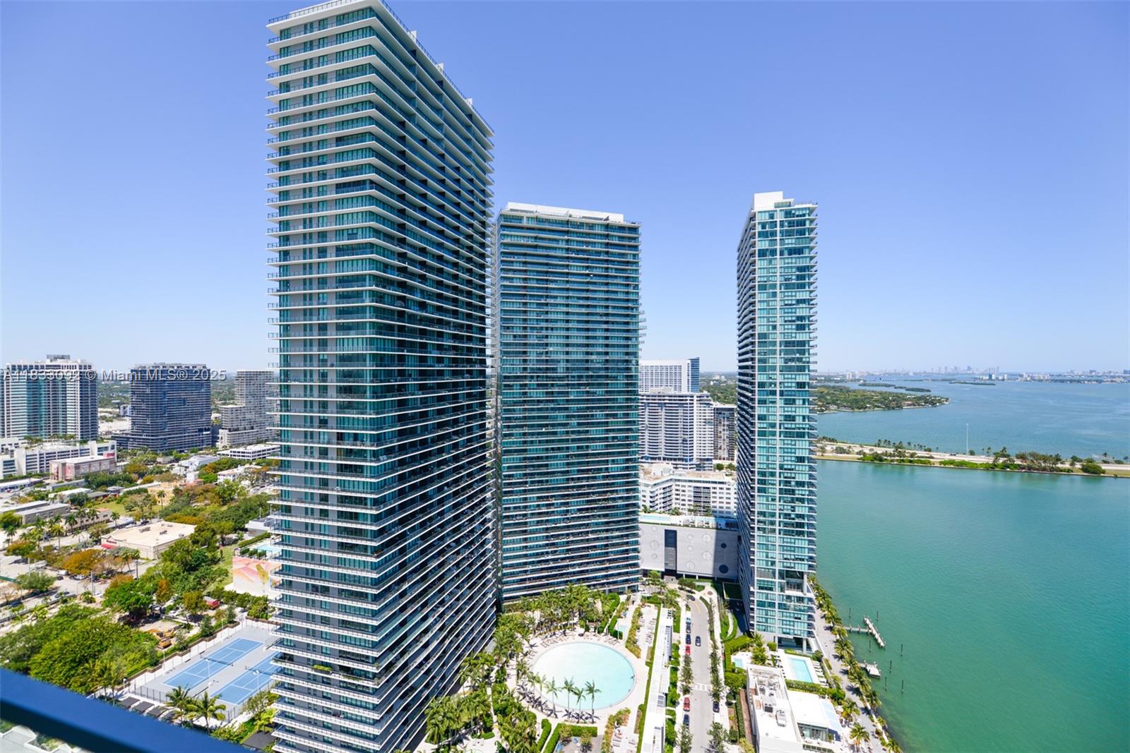 650 NE 32nd St # 4301, Miami FL 33137