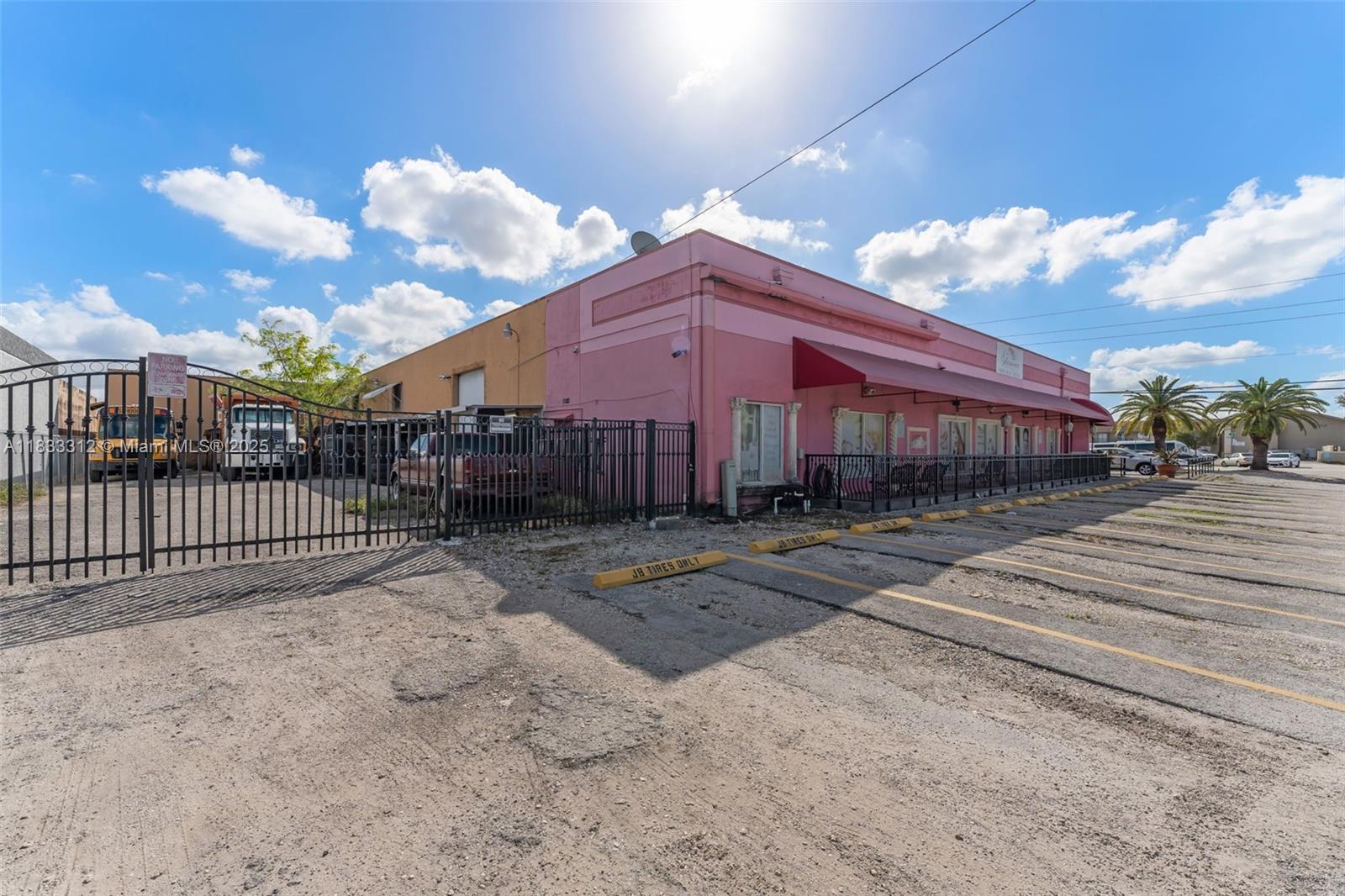 7885 W 28th Ave, Hialeah FL 33016