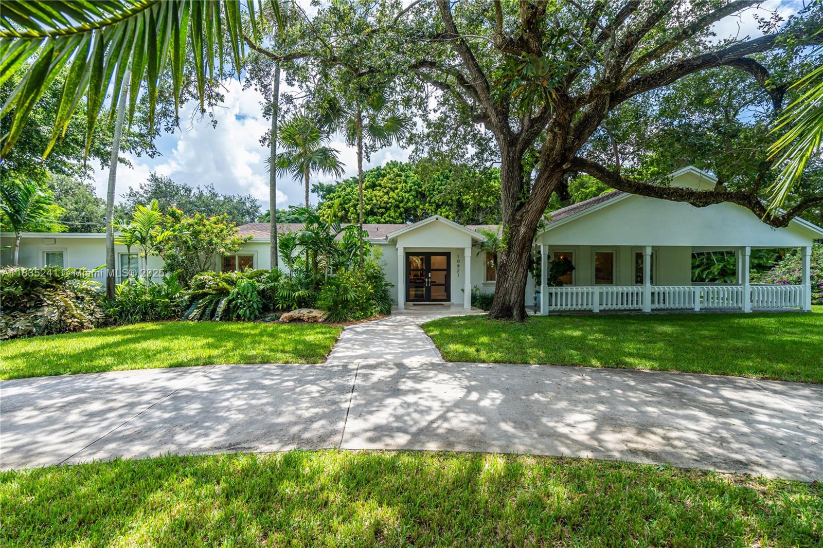 10821 SW 92nd Ave, Miami FL 33176
