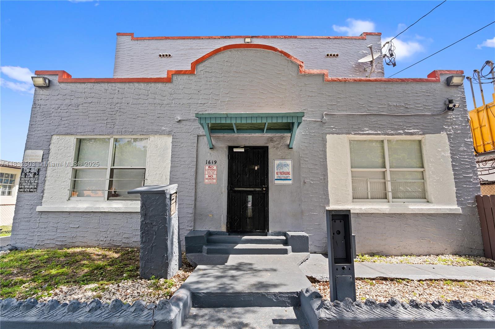 1619 SW 2nd St, Miami FL 33135