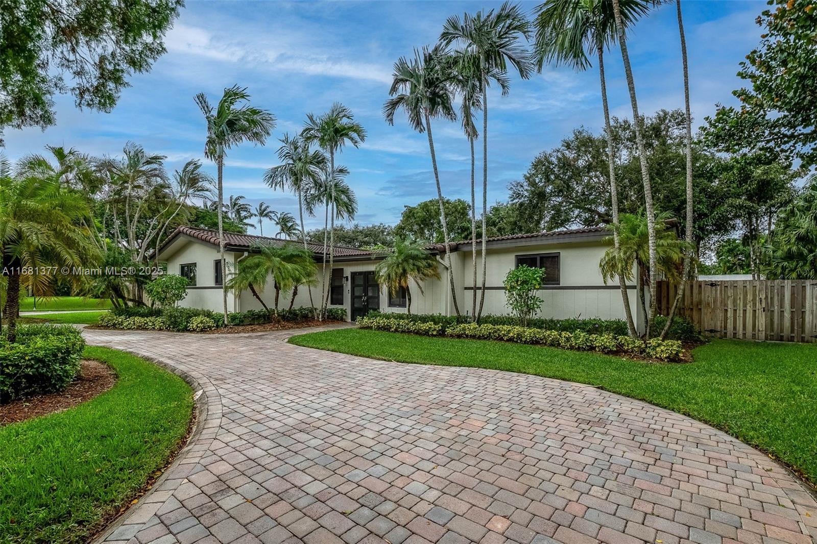 7901 SW 133rd St, Pinecrest FL 33156