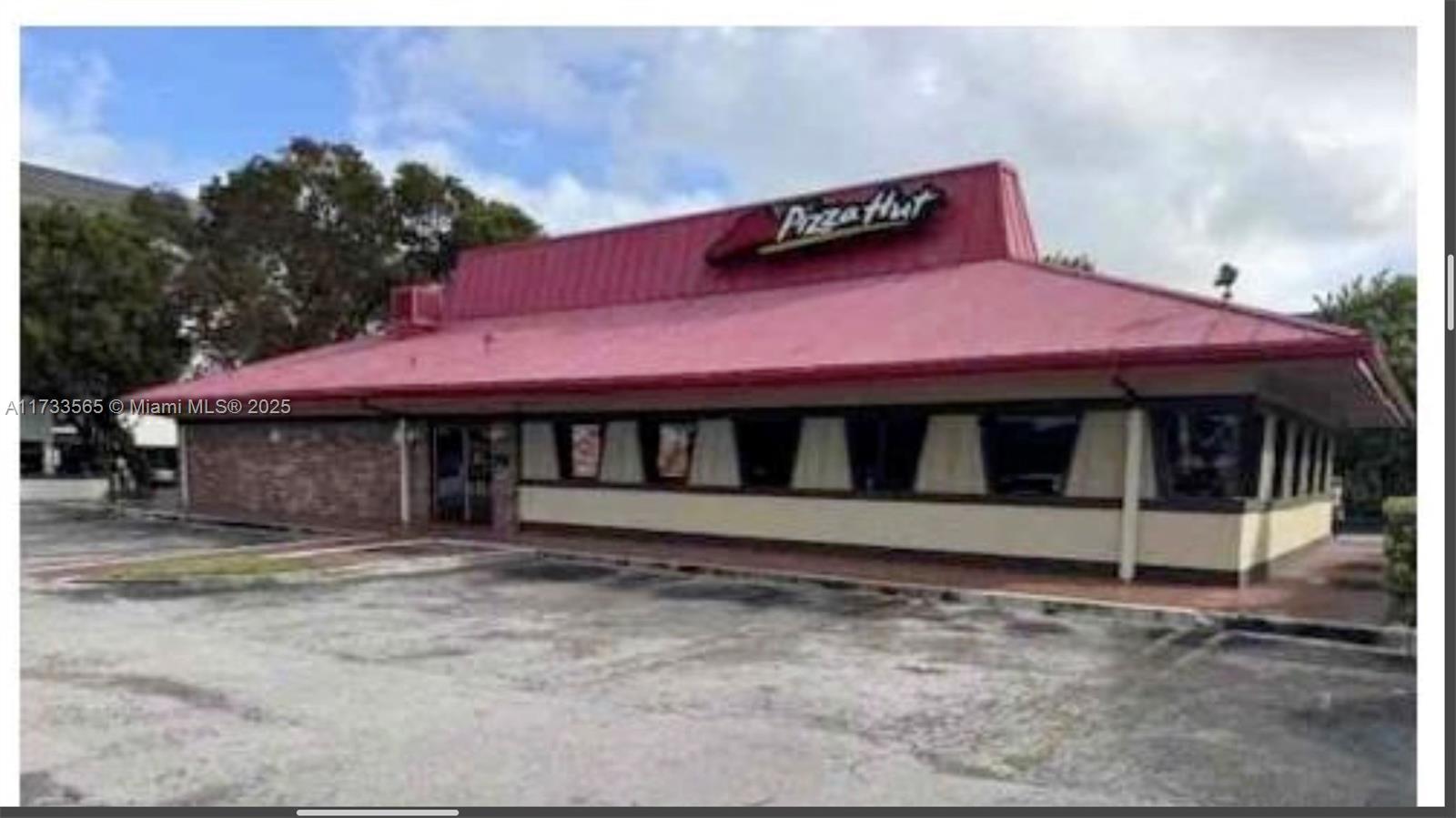 5731 NW 36th St, Virginia Gardens FL 33166