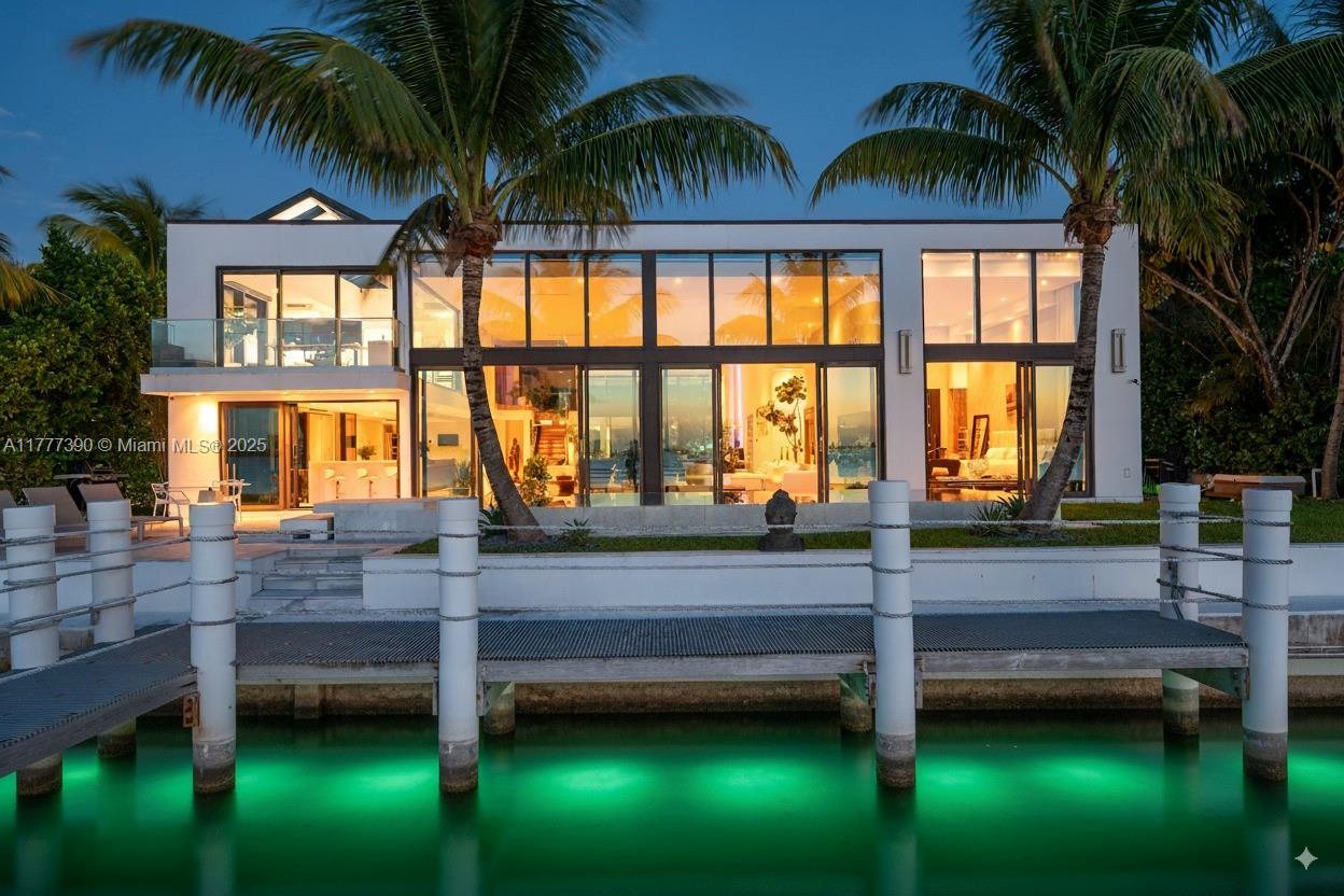 7960 Biscayne Point Cir, Miami Beach FL 33141