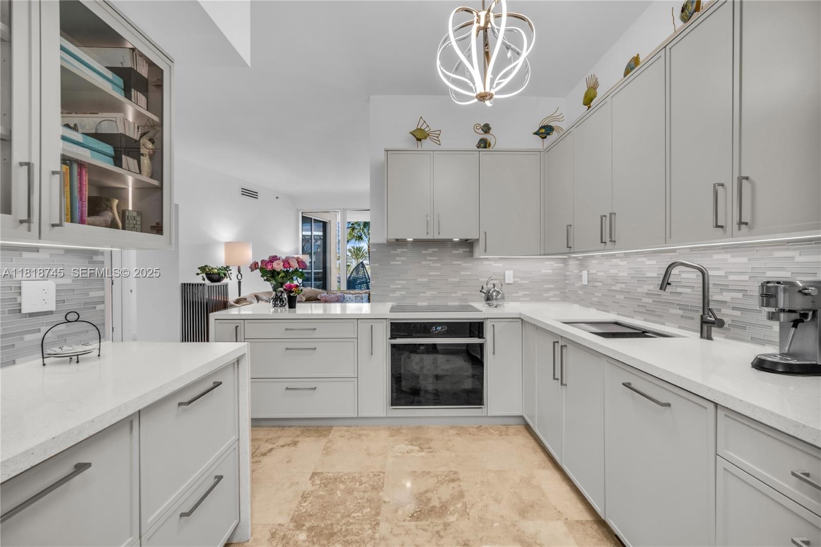 400 Alton Rd # 407, Miami Beach FL 33139