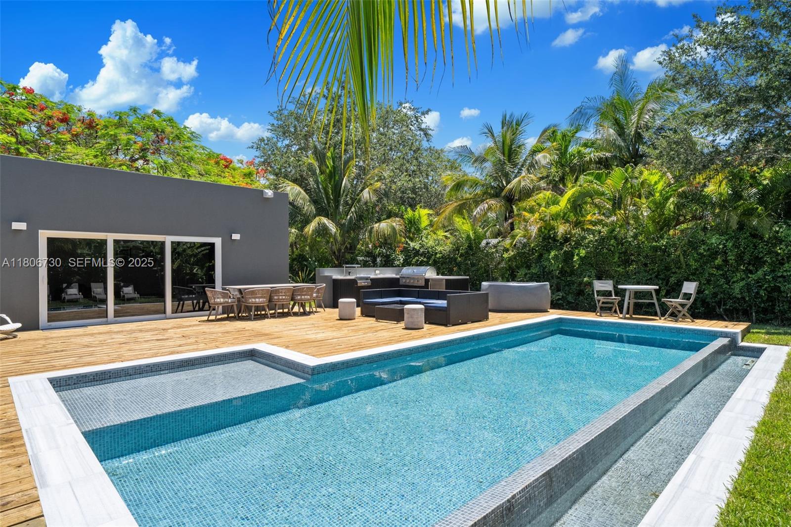 5943 SW 62nd St, South Miami FL 33143