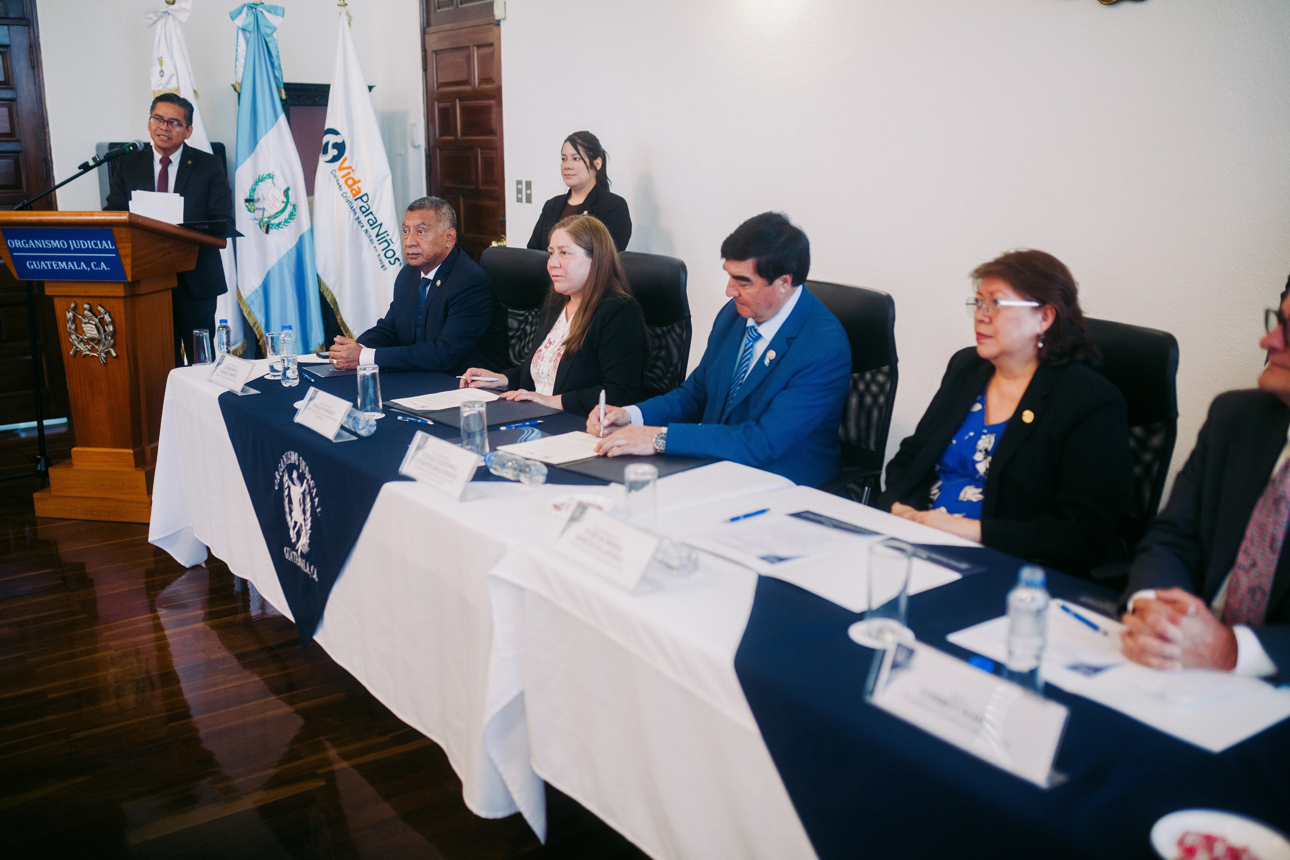 Supreme Court of Guatemala Signs historic Agreement with Kids Alive 