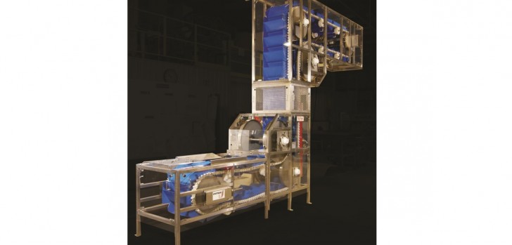 Bucket Conveyor Cleaning