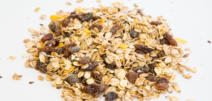 Successfully conveying sticky materials