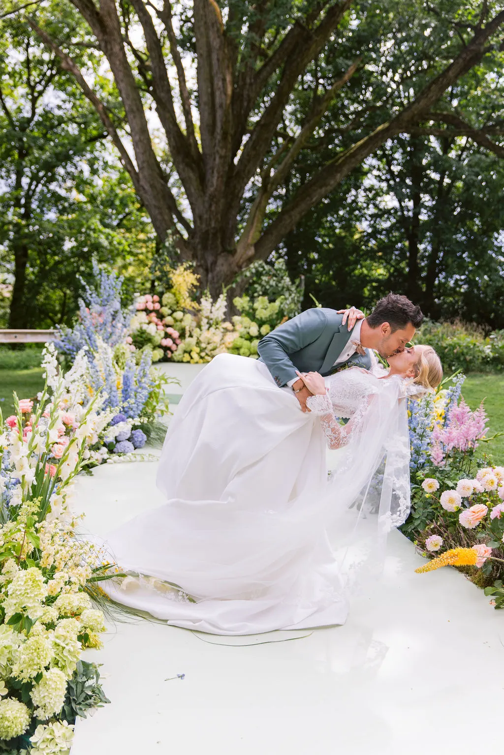 Svatební obřad Chateau Mcely