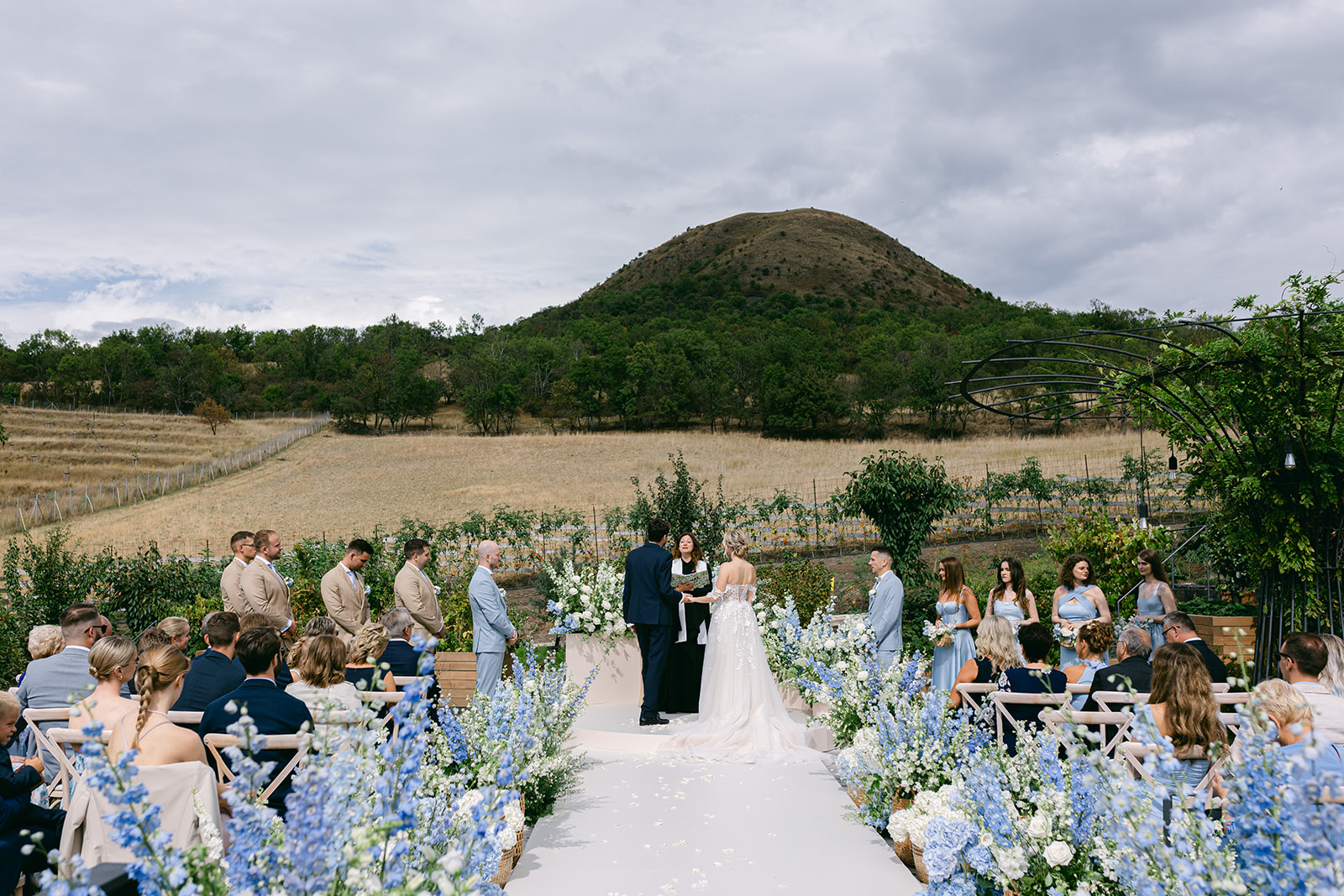 Luxusní svatba v přírodě, Resortu Oblík plná emocí, zážitků a promyšlených detailů
