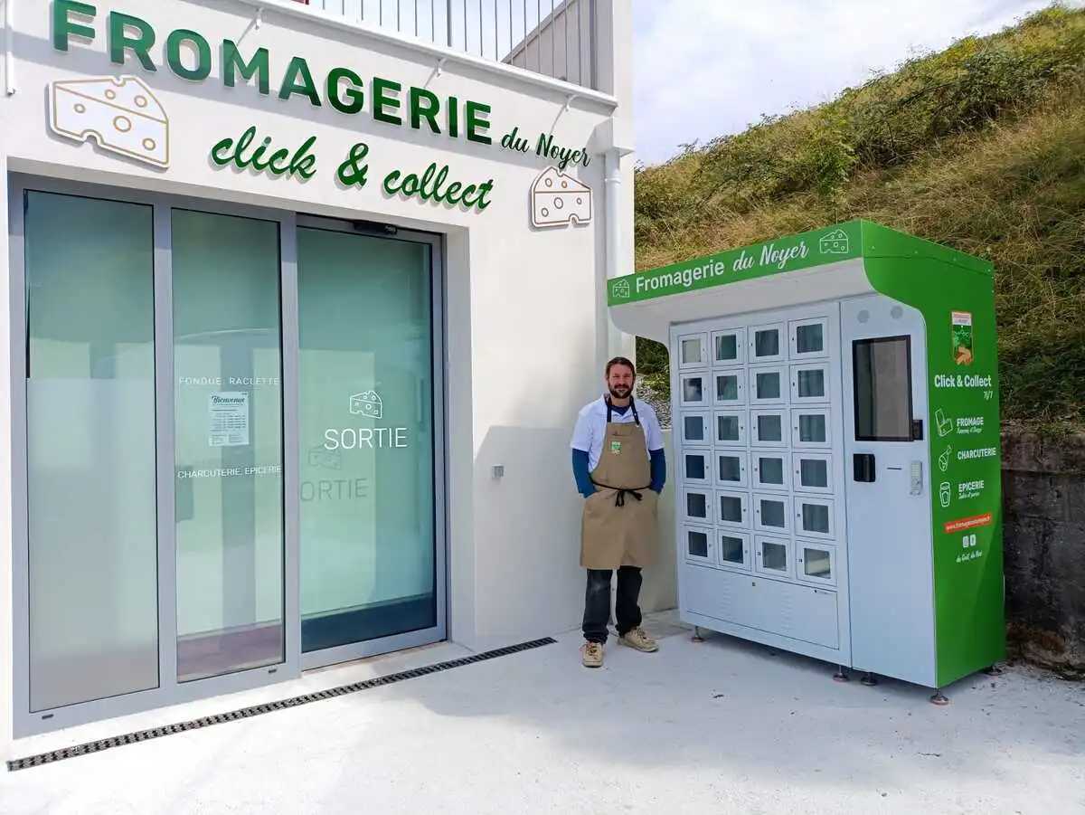 Tradition savoyarde et innovation digitale : la Fromagerie du Noyer lance un distributeur réfrigéré inédit à Saint-Gingolph. Découvrez ses caractéristiques !