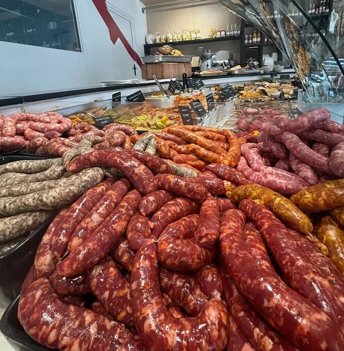 Les meilleures viandes et charcuteries de la Maison Miaille sont disponibles dans les casiers intelligents.