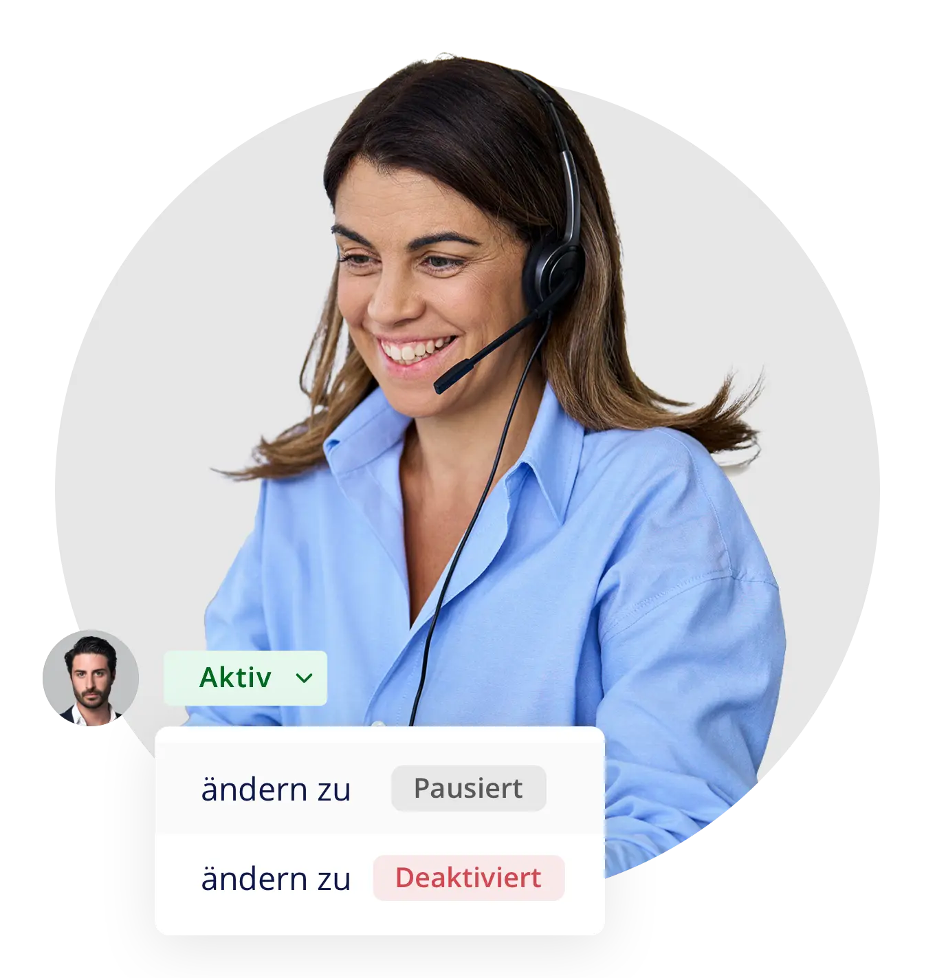 Techniker mit Helm und Smartphone