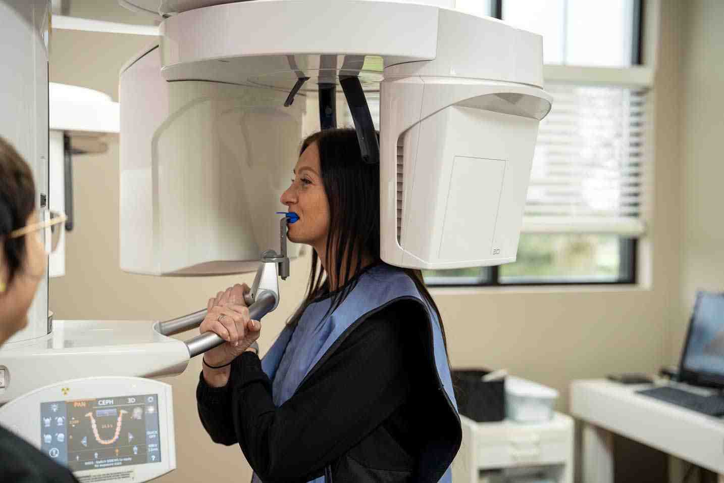 Diagram showing root canal procedure steps - root canal vs extraction