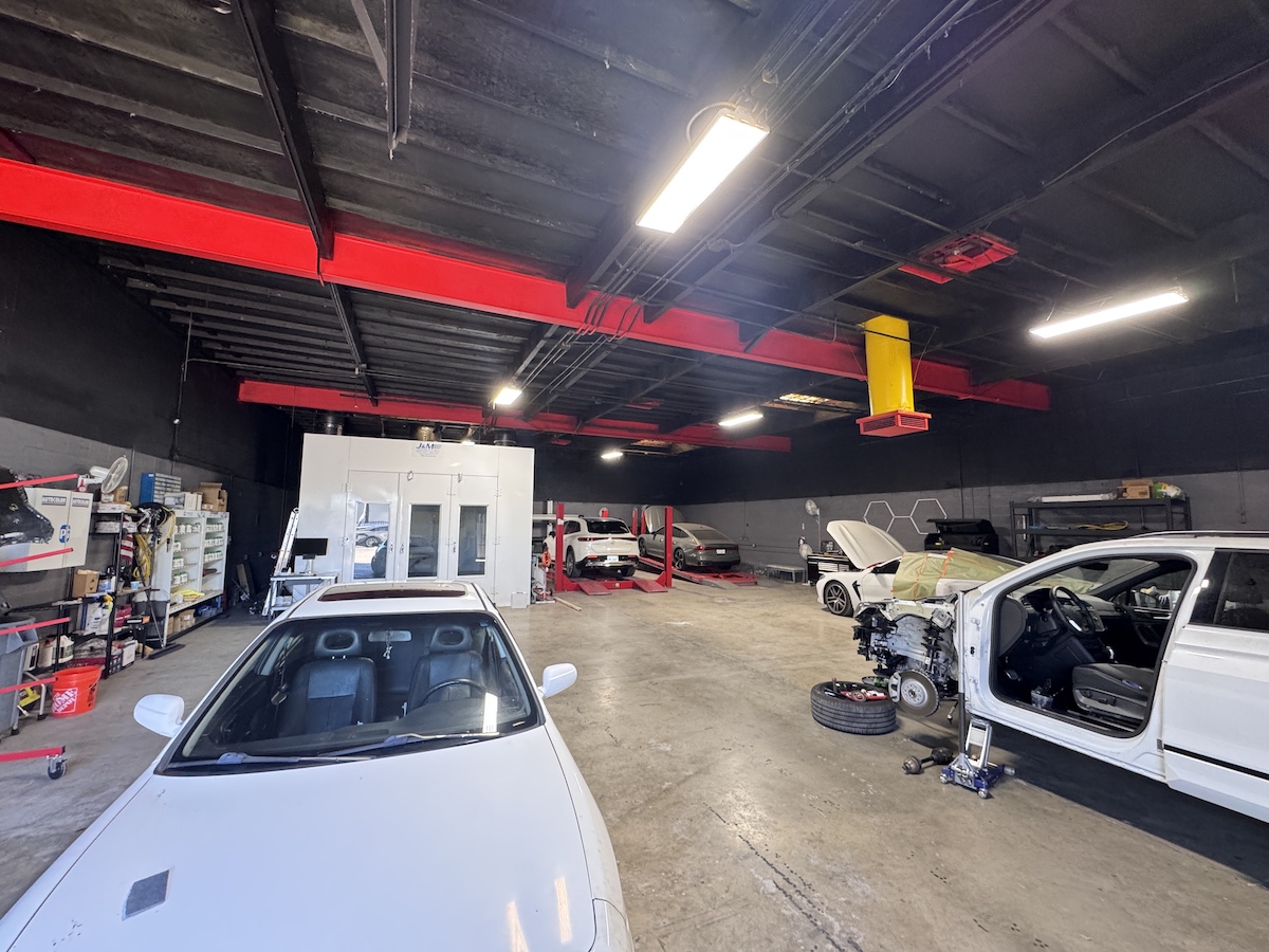 CrashFix Alhambra Body Shop area