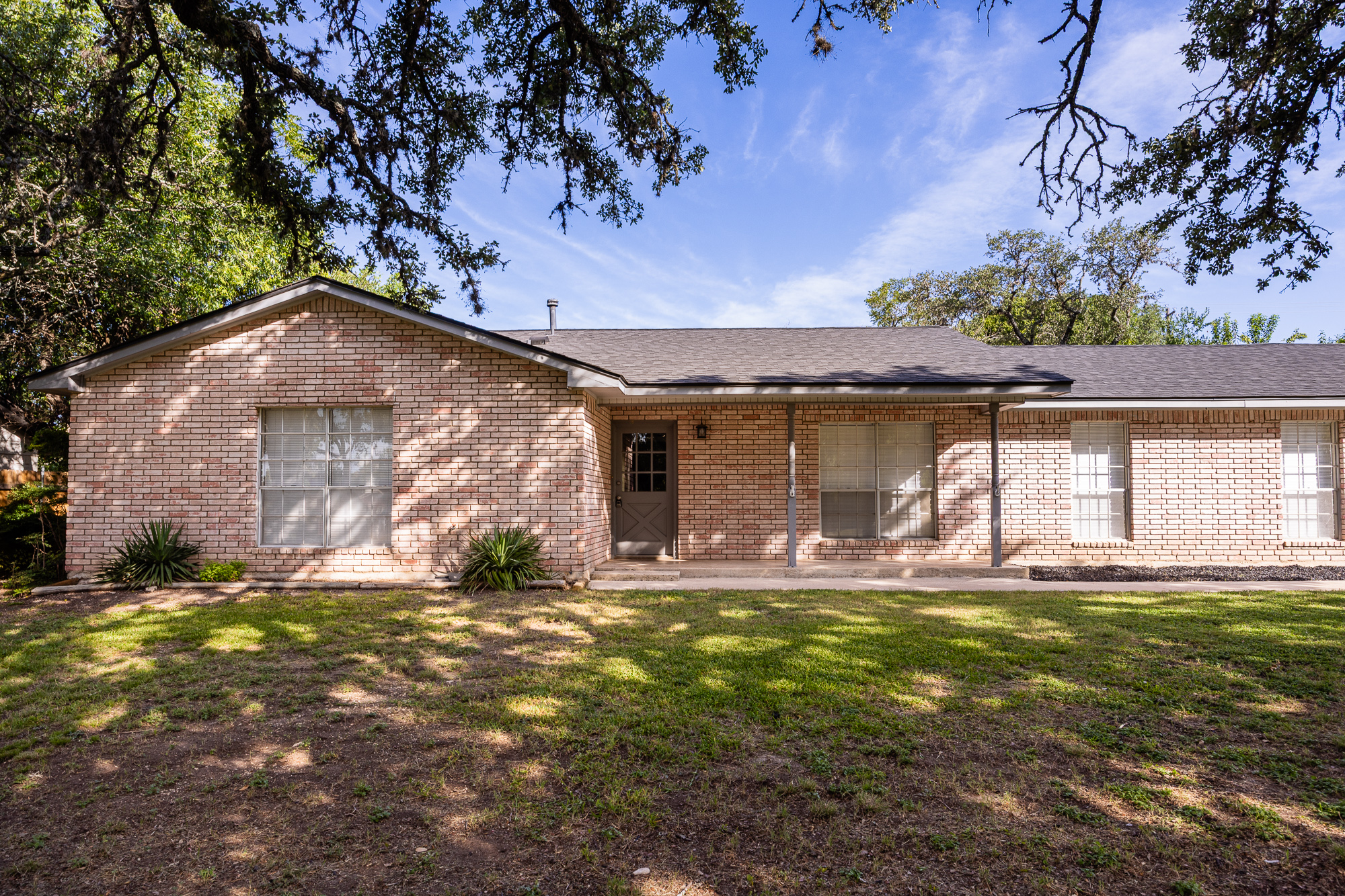 438 Valley Dr Kerrville, TX 78028