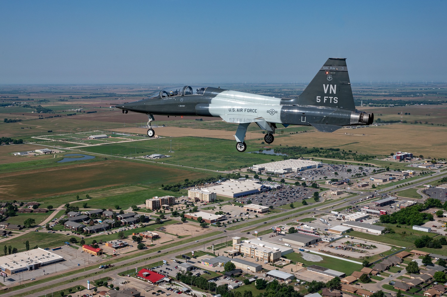 A T-38C Talon prepares to land following a training flight at Vance Air Force Base. (U.S. Air Force photo by Staff Sgt. Taylor Crul)