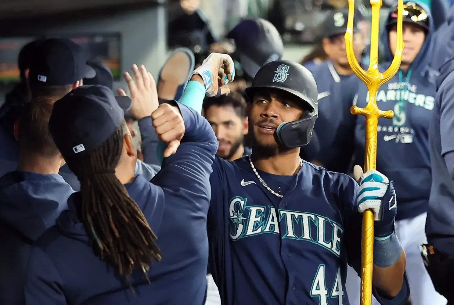 Catch the Mariners take on the Padres with Sigma and Snowflake