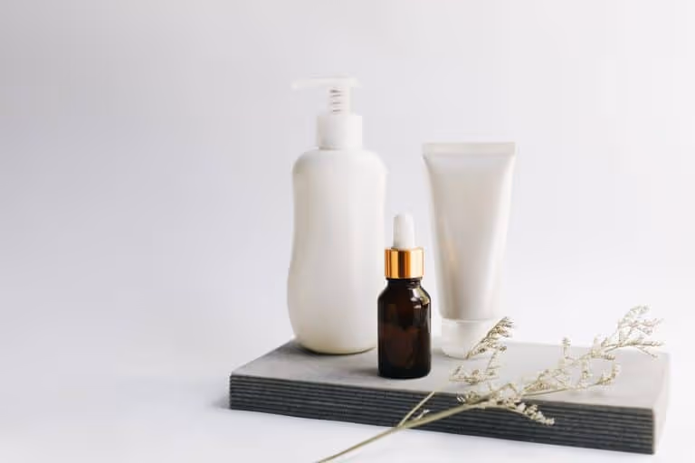 自然派化粧品や環境にやさしいアメニティーを用意することで女性客にアピールできるとともにホテルのブランディングにもつながる