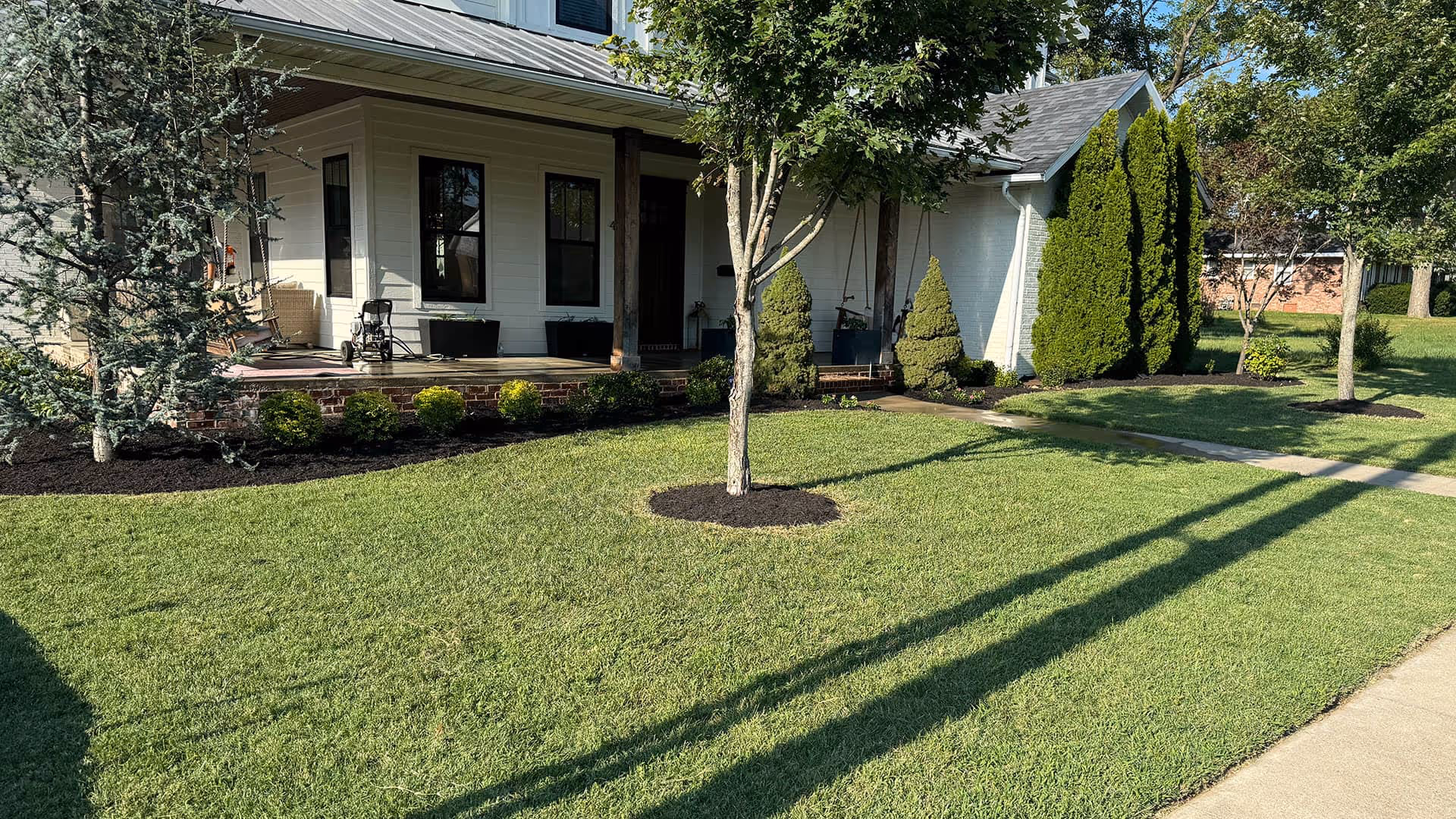Lawn care near me in Cave Springs by Platinum Landscape