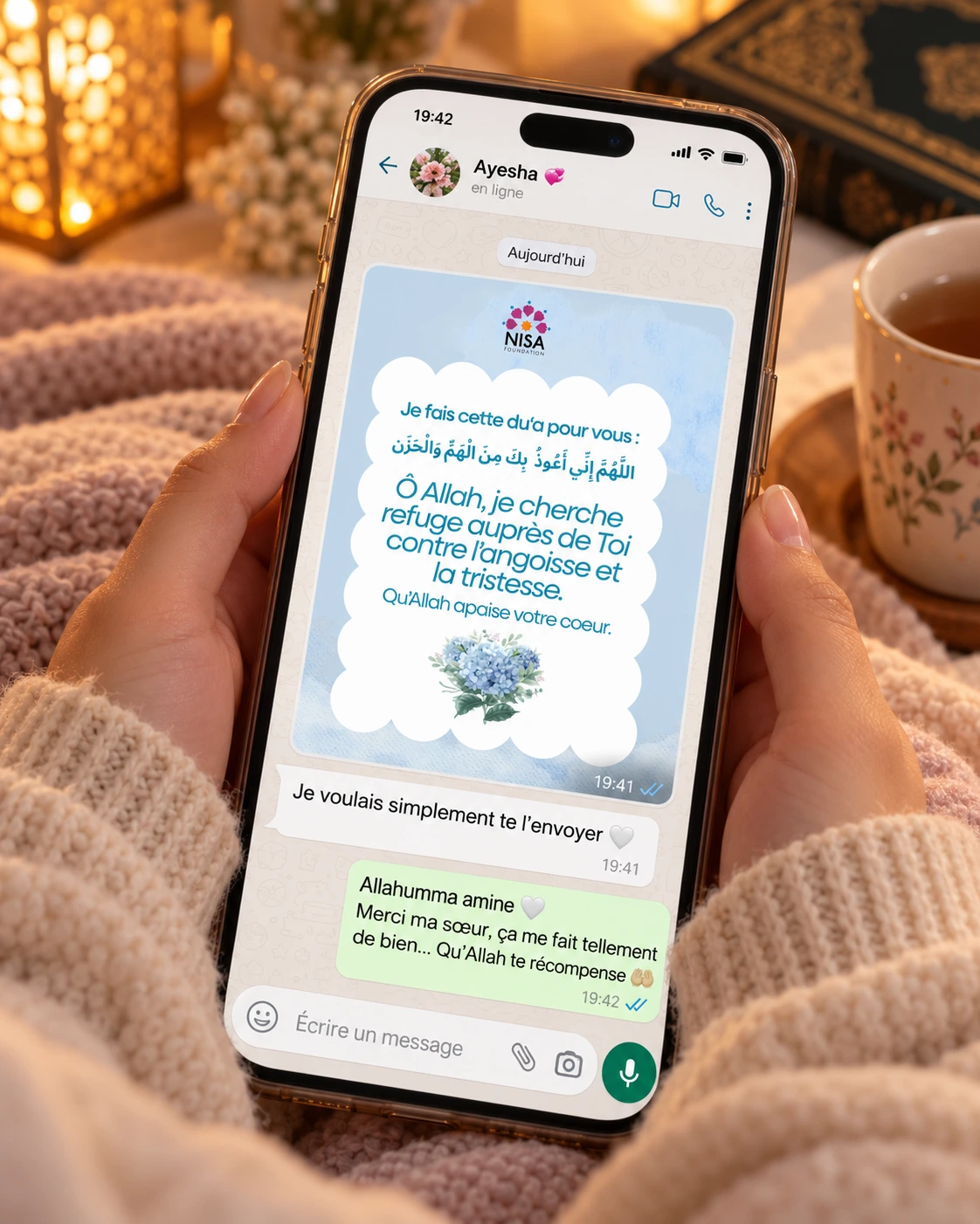 French Little Hope inspirational message cards from NISA Foundation shown on mobile phones