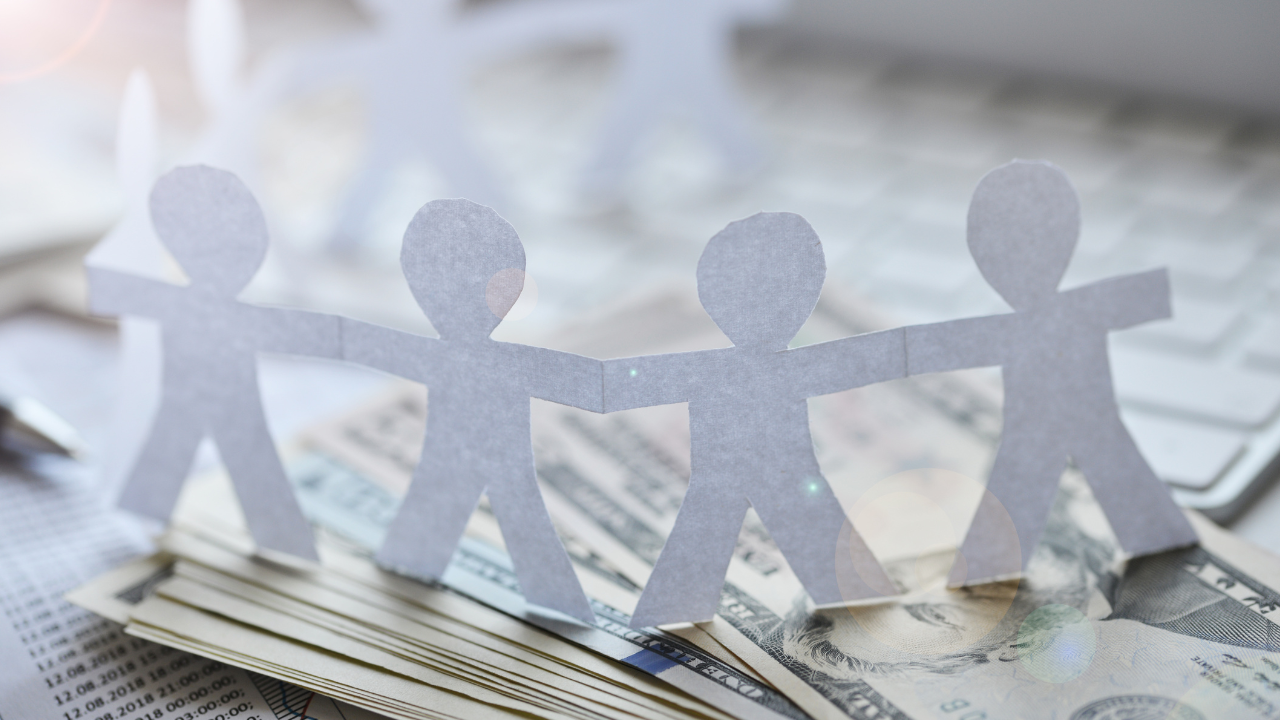 Pre‑seed sales strategy: How to turn leads into early customers