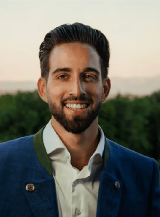 Portrait Kilian P. Tudor – Teleskop Immobilien München.