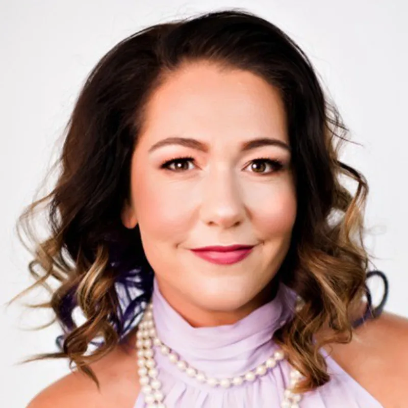Allie Persitz headshot