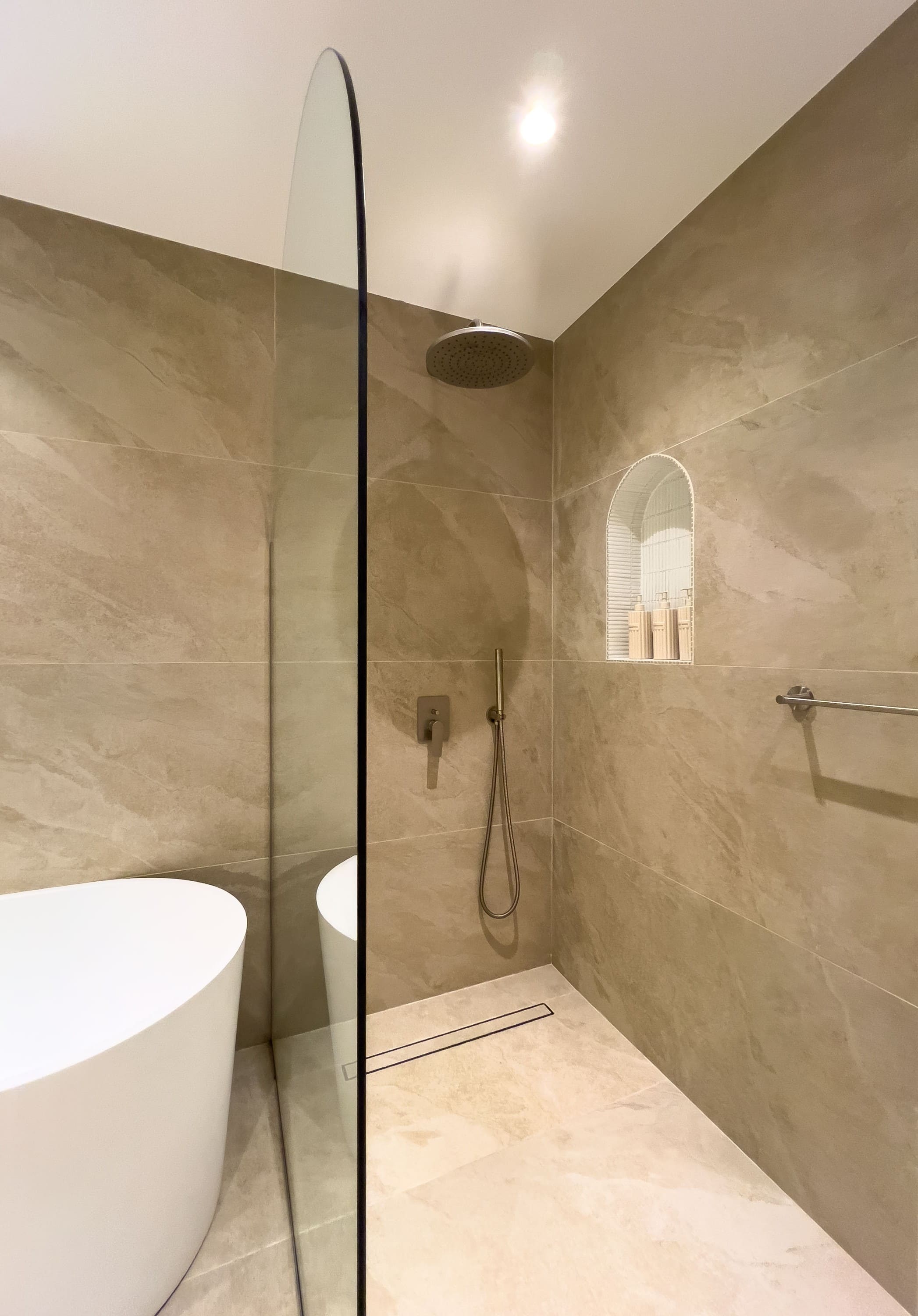 Walk-in shower frameless glass