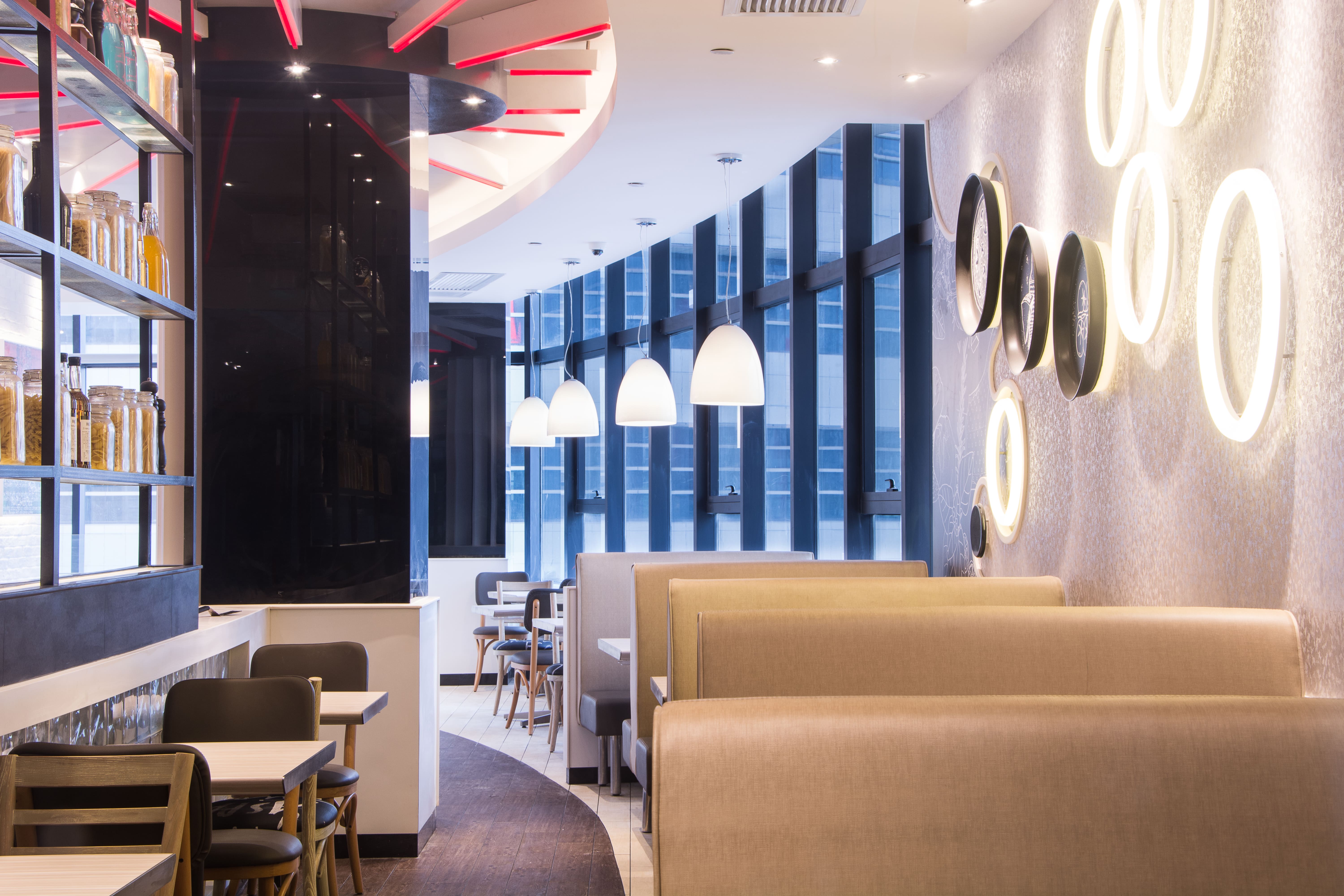Restaurant Fit Out in Dubai: Costs, Approvals, Trakhees & Tips for F&B Owners (2026)