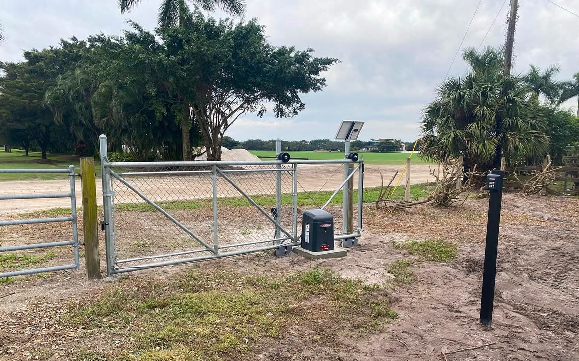 Single Slide Solar Gate Operator