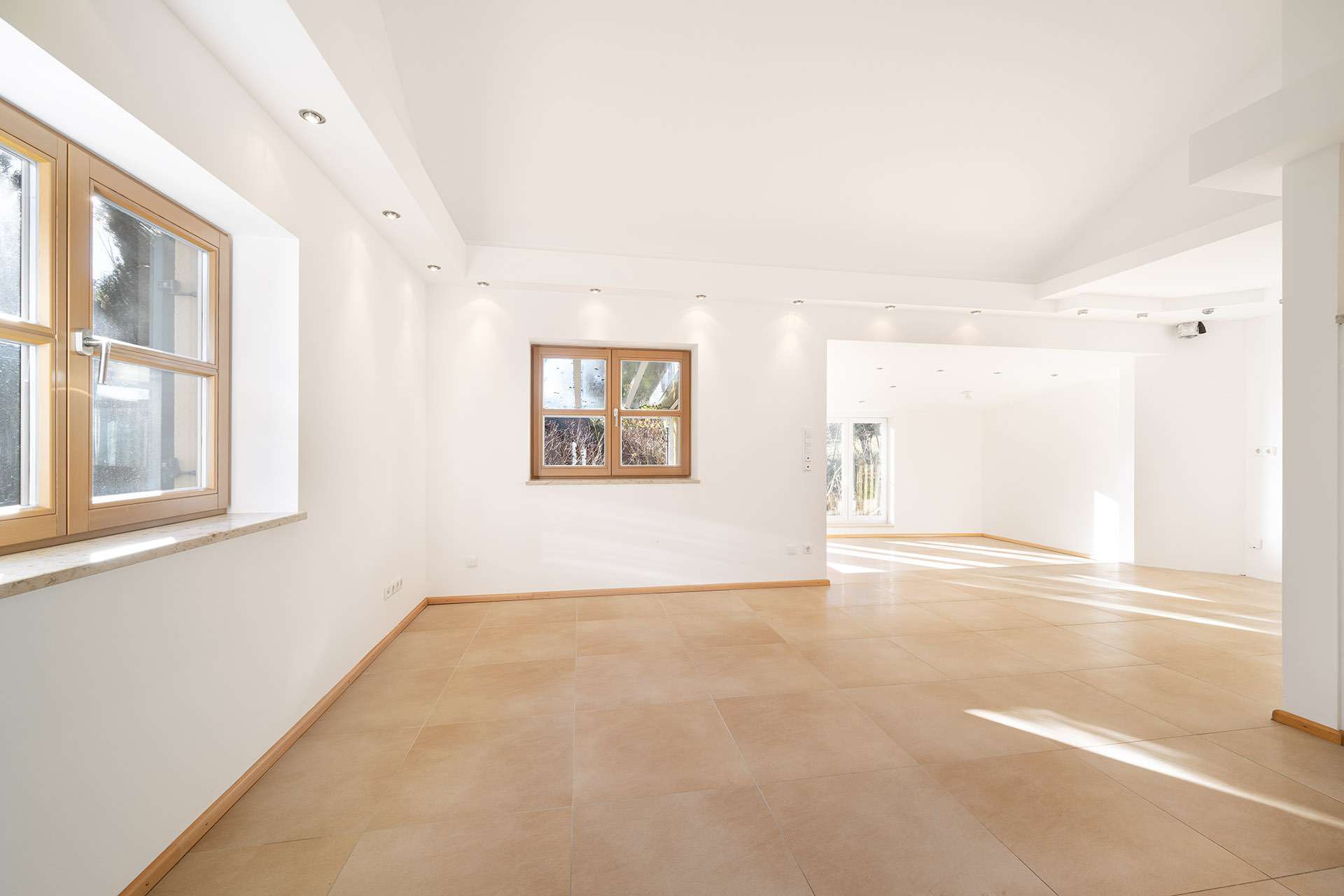 °Hohe Decke & Spotlights