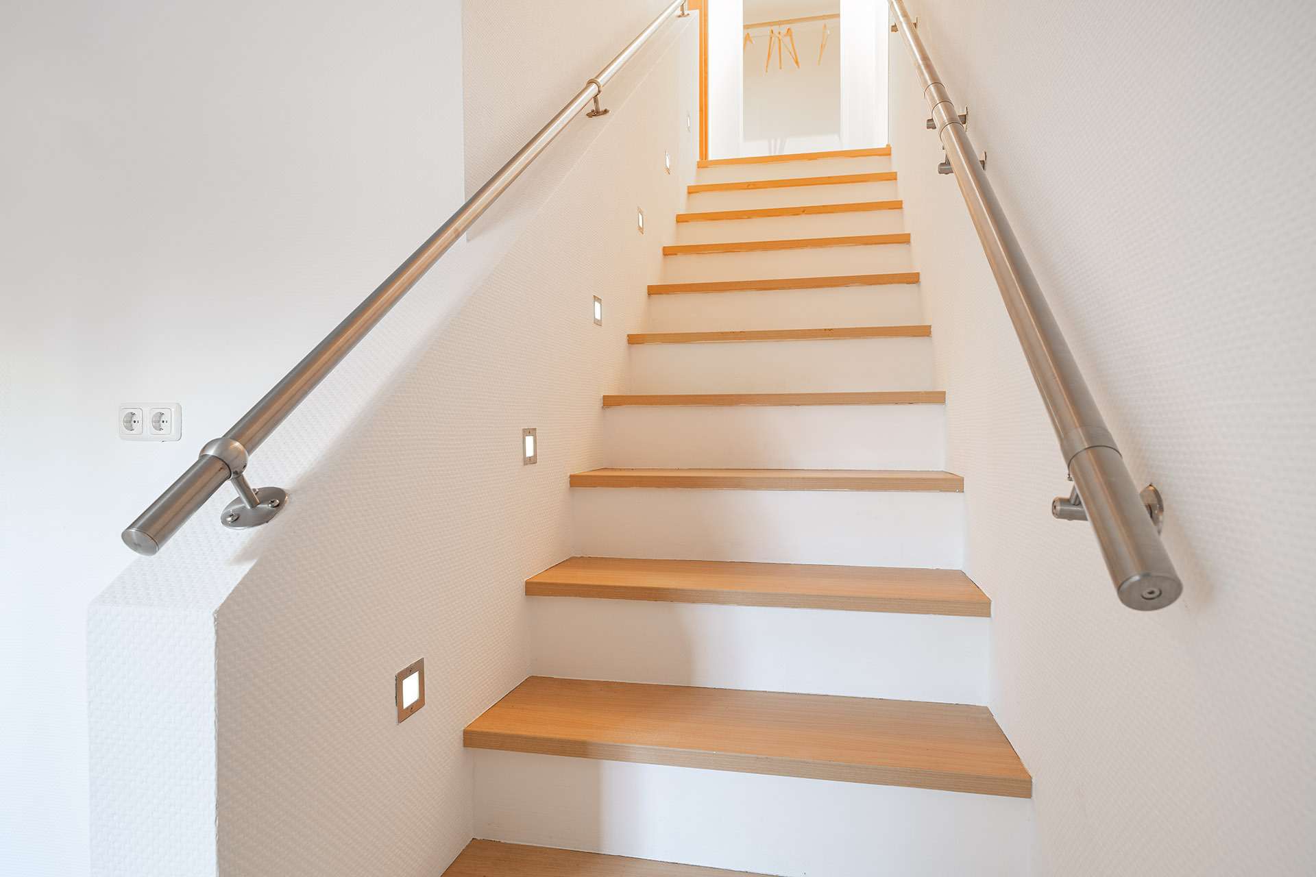 °Treppe mit integrierter Beleuchtung