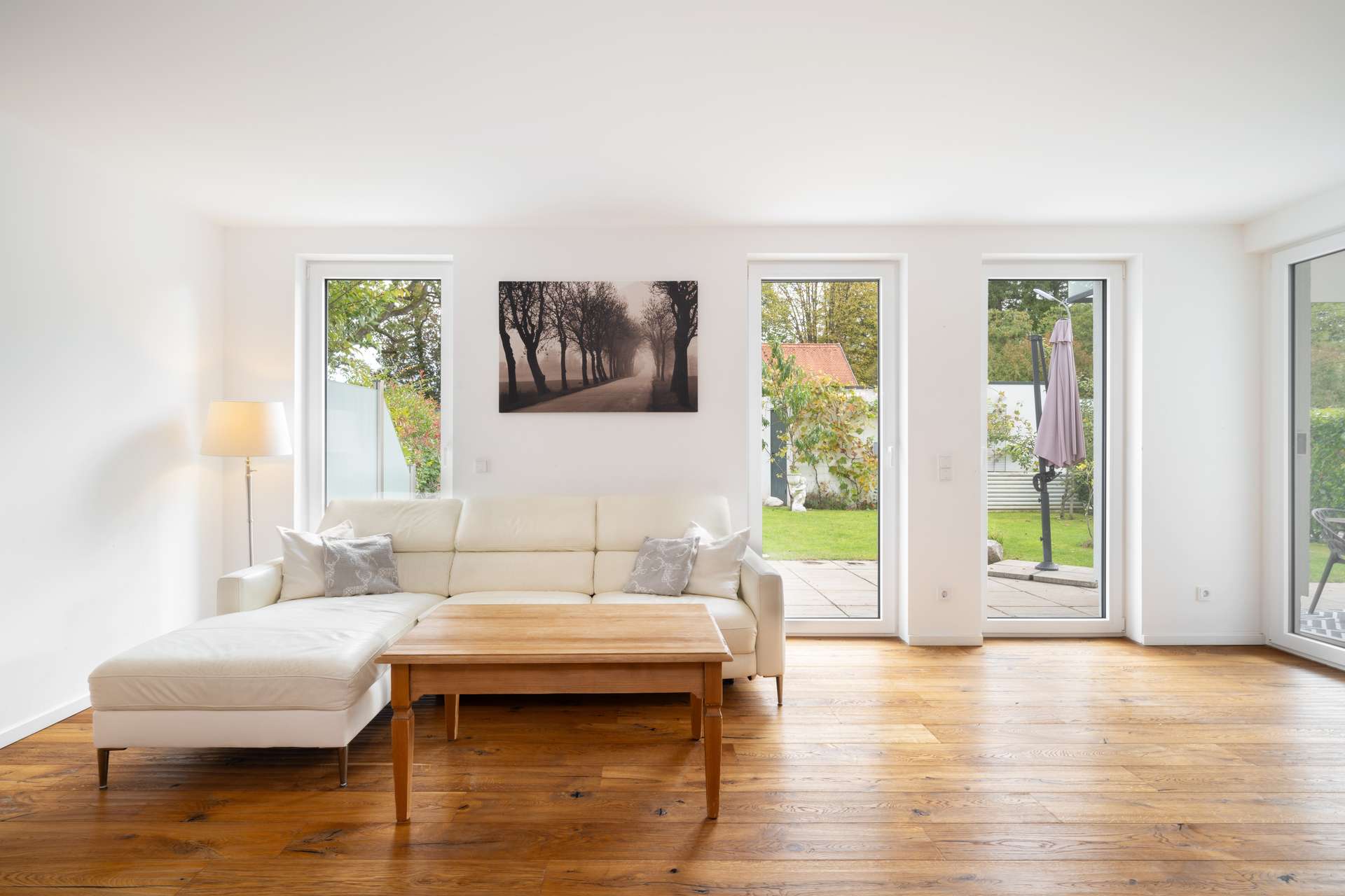°Bodentiefe Fenster & 4 Zugänge zur Terrasse