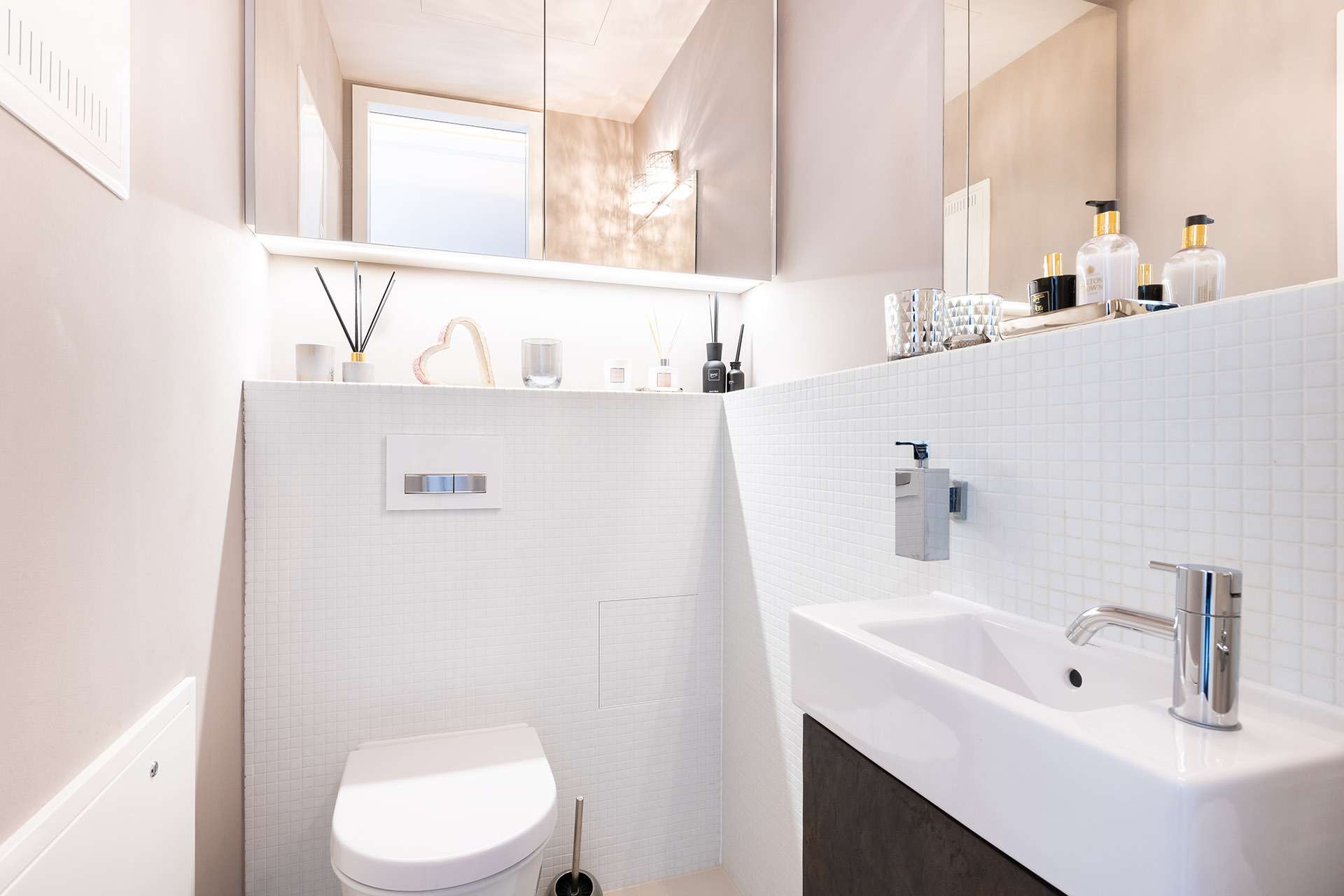 °Separates Gäste-WC