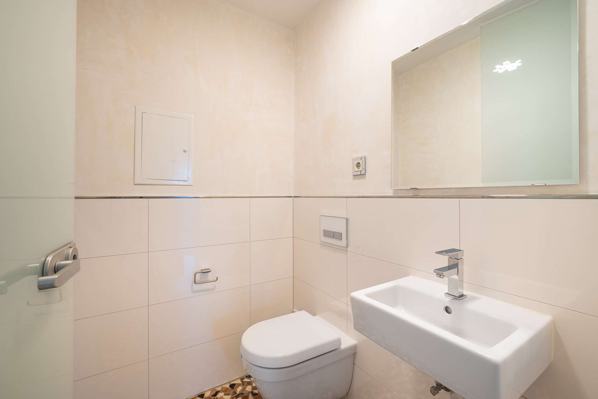 °Helles Gäste-WC