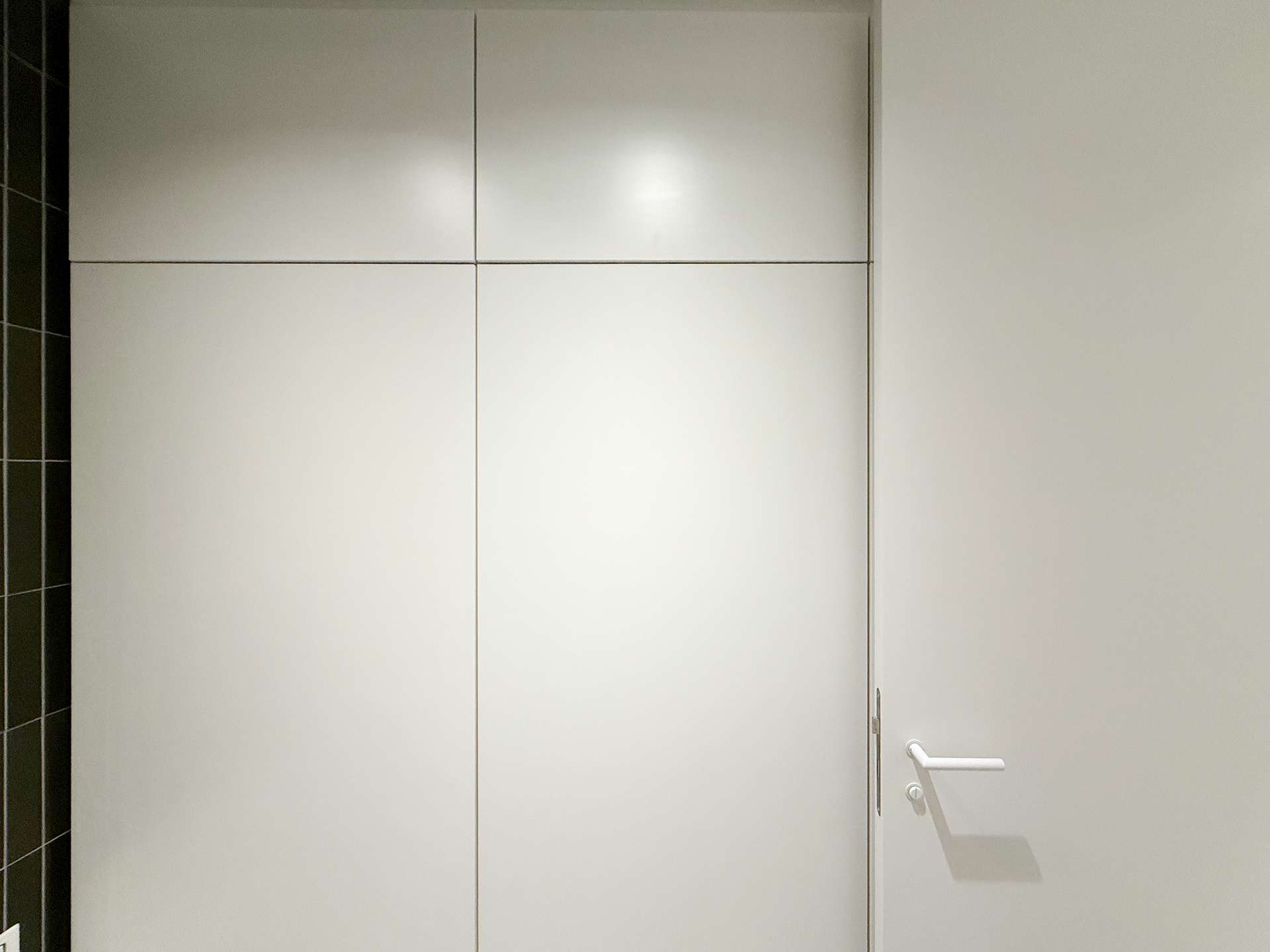 °Einbauschränke im Bad für weiteren Stauraum