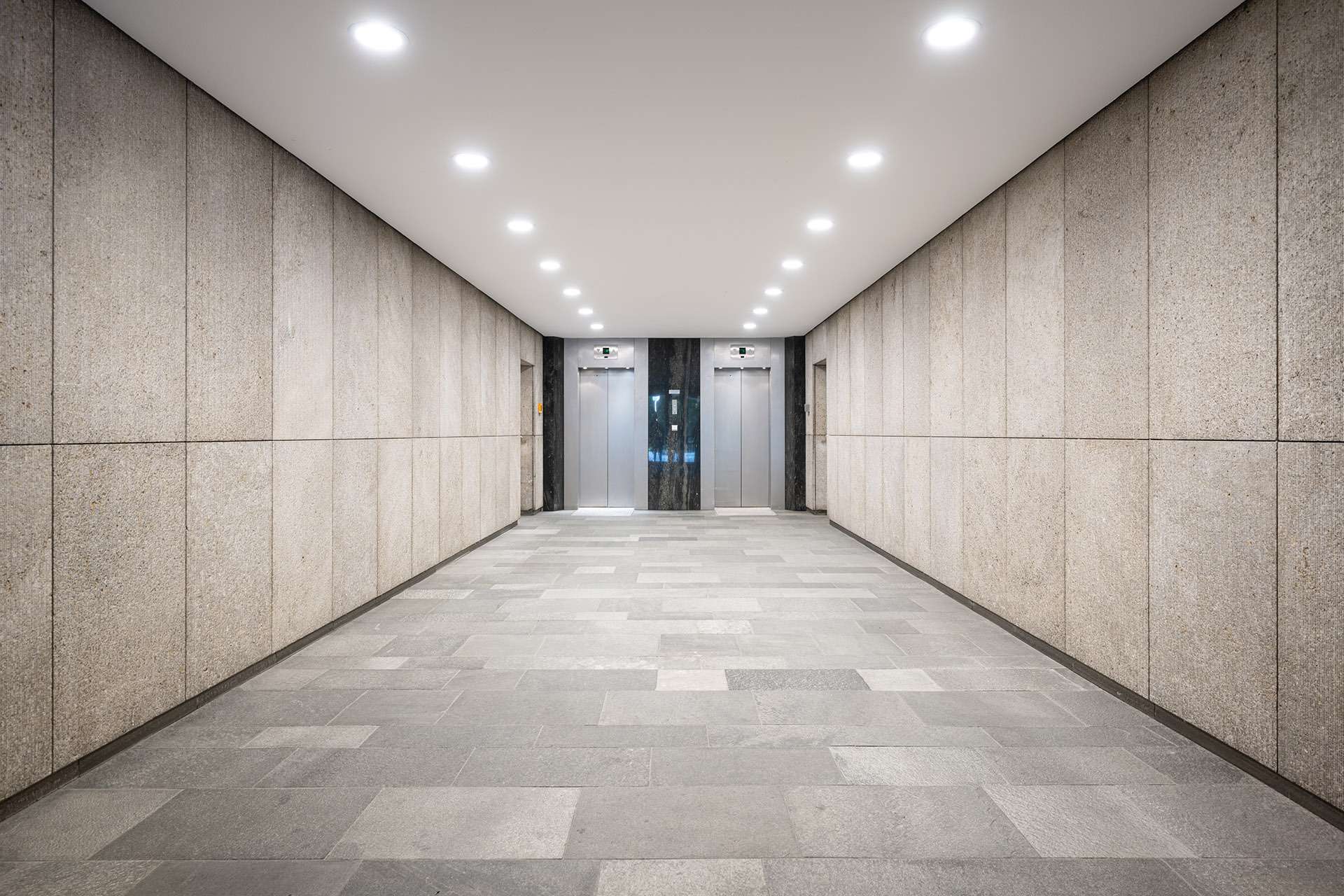 °Hochwertig gestaltetes Foyer