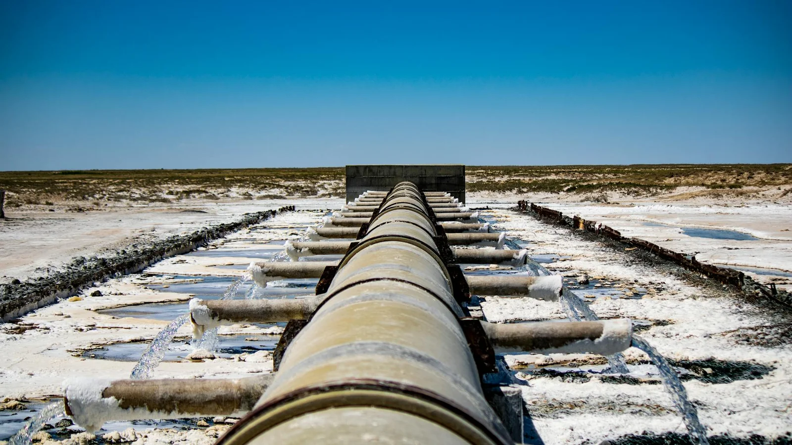 Conroe Blocks Surveyors at Wastewater Plant Amid Pipeline Concerns