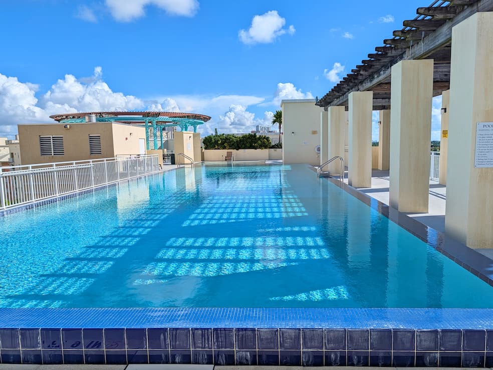 Monte Nido Miami PHP/IOP Pool at off-campus apartment