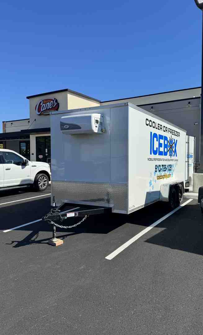 emergency walk-in cooler mobile trailer at commercial restaurant location - emergency walk-in cooler