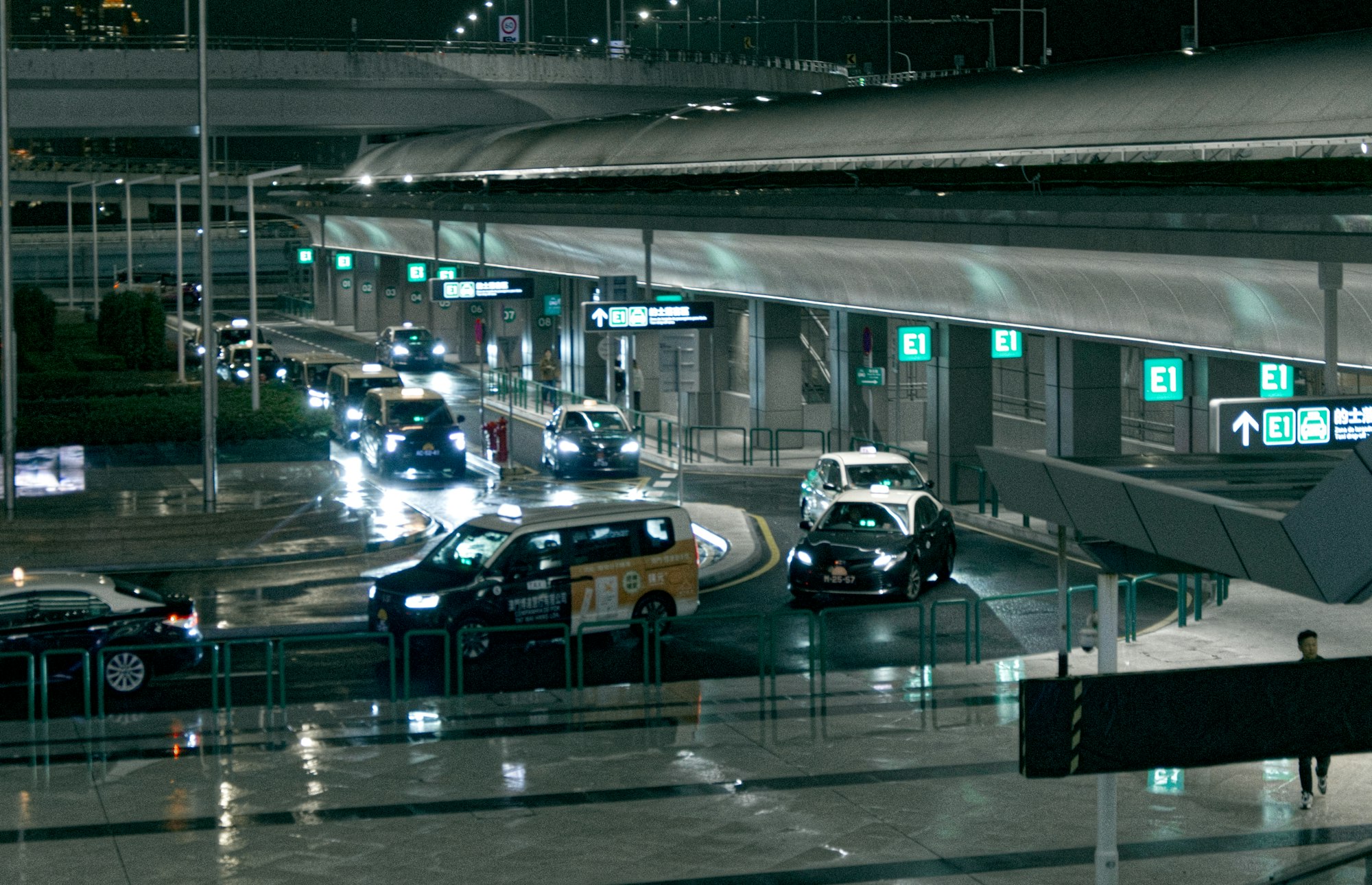 Taxi queue at an airport arrivals rank