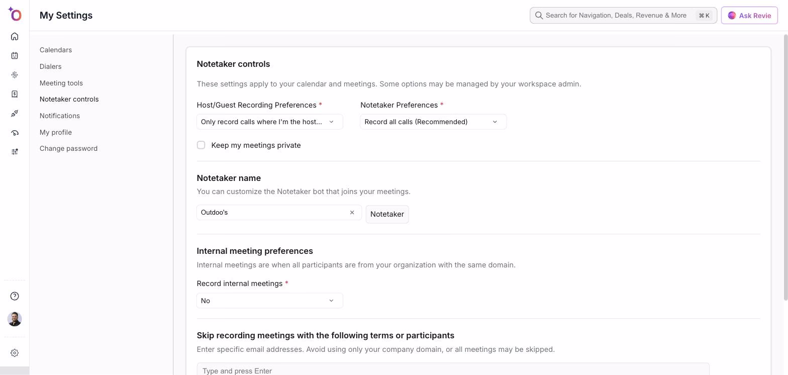 Tab Notetaker controls unter My settings mit Host/Guest Recording Preferences, Notetaker Preferences, Keep my meetings private, Notetaker name und Internal meeting preferences